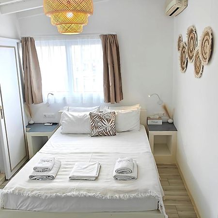 Virginia Rooms Wyspa Wyspa Tinos Zewnętrze zdjęcie